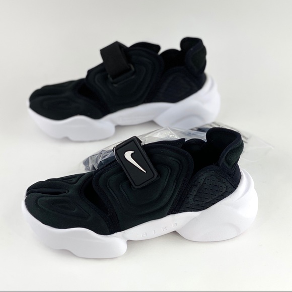 NEW Nike Aqua Rift With Socks - Picture 5 of 16